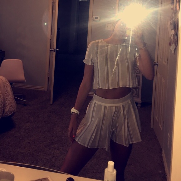 Two piece set romper set - Picture 3 of 3